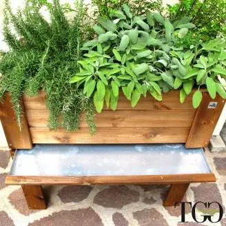 Jardinière surélevée d'extérieur en bois GardenBox couleur châtaigne 81 x 44 x 80 cm